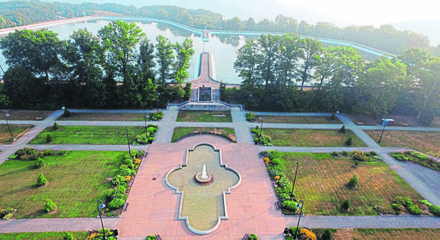 Aerial view of Highland Park fountain and reservoir